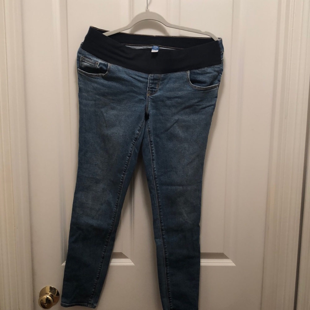 Old Navy Rockstar Super Skinny Maternity jeans